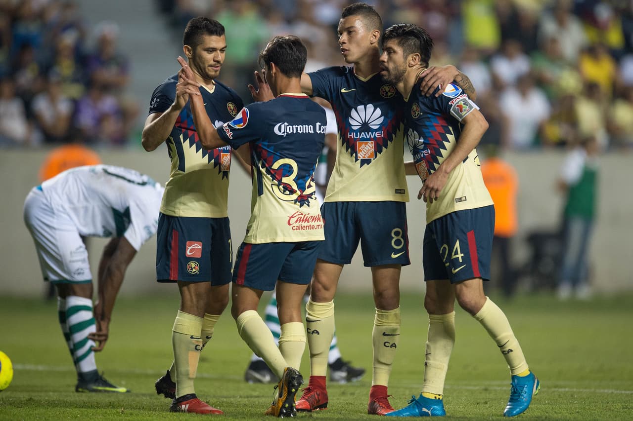 Action photo during the friendly match Zacatepec vs America prior to the start of the Closing Tournament 2018 of Liga BBVA Bancomer MX. Foto de accion durante el partido amistoso Zacatepec vs America previo al inicio del Torneo Clausura 2018 de la Liga BBVA Bancomer MX, en la foto: Gol Oribe Peralta celebrado con Henry Martin. Diego Lainez y Mateus Uribe America 27/12/2017/MEXSPORT/Javier Ramirez