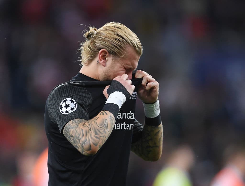 Karius cometió errores en la final de la Champions League que Liverpool perdió contra Real Madrid y se convirtió en la burla en redes sociales.