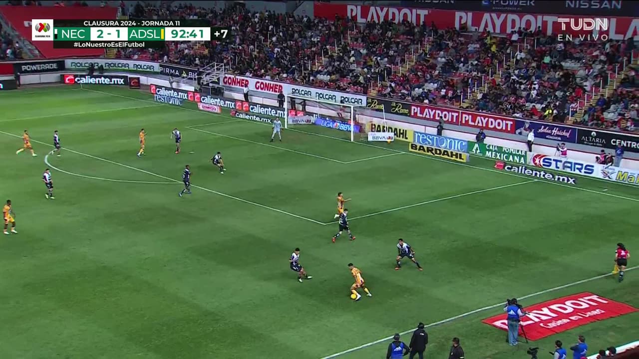 ¡GOOOL! Édgar Méndez anota para Necaxa.