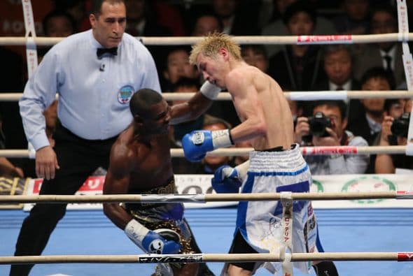 A partir de ese momento Rigondeaux subió el ritmo de la pelea para recuperar el terreno perdido con las caídas.