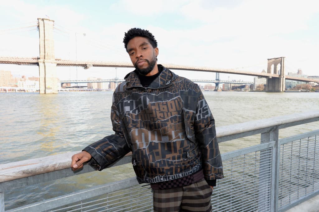 Ella consigue suceder a su hermano luego de que T’Challa cayera en un coma tras una pelea con Doctor Doom.
<br>