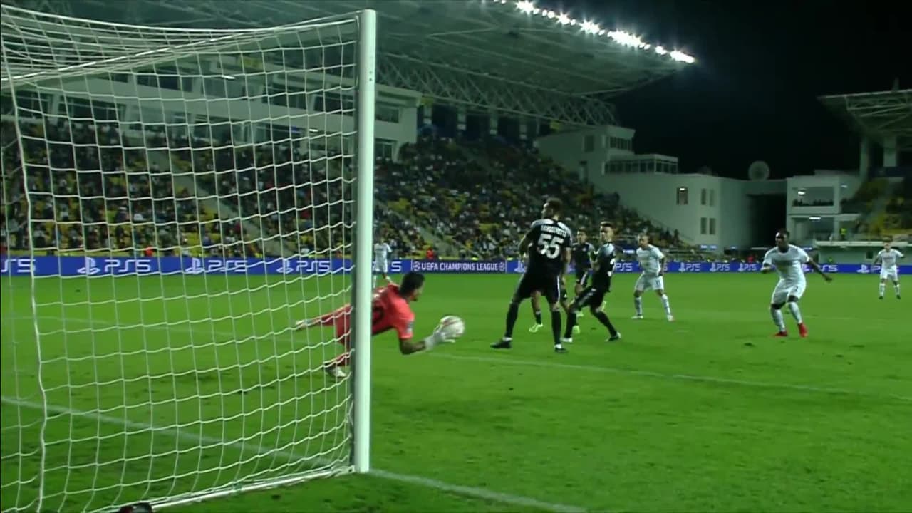 ¡TIRO ATAJADO! disparo por Marlos Romero Bonfim.