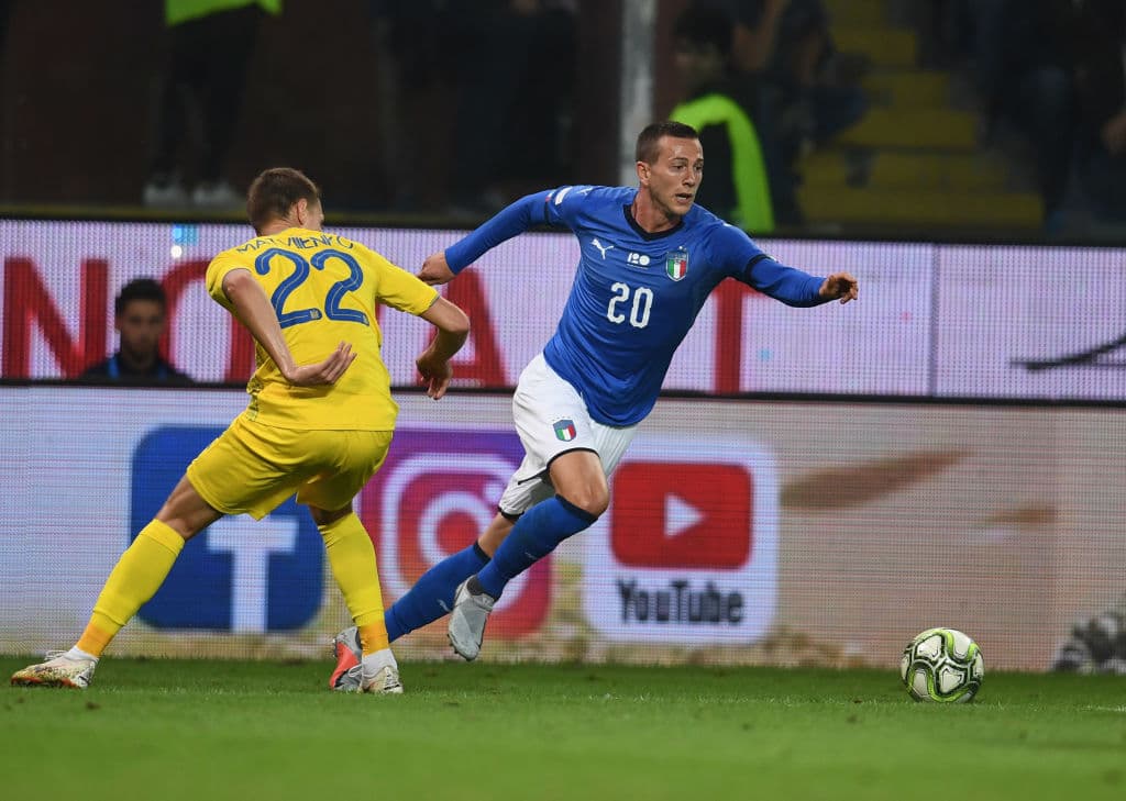 Aún con la igualdad sin goles, Federico Bernardeschi fue el más insistente en el ataque de Italia.