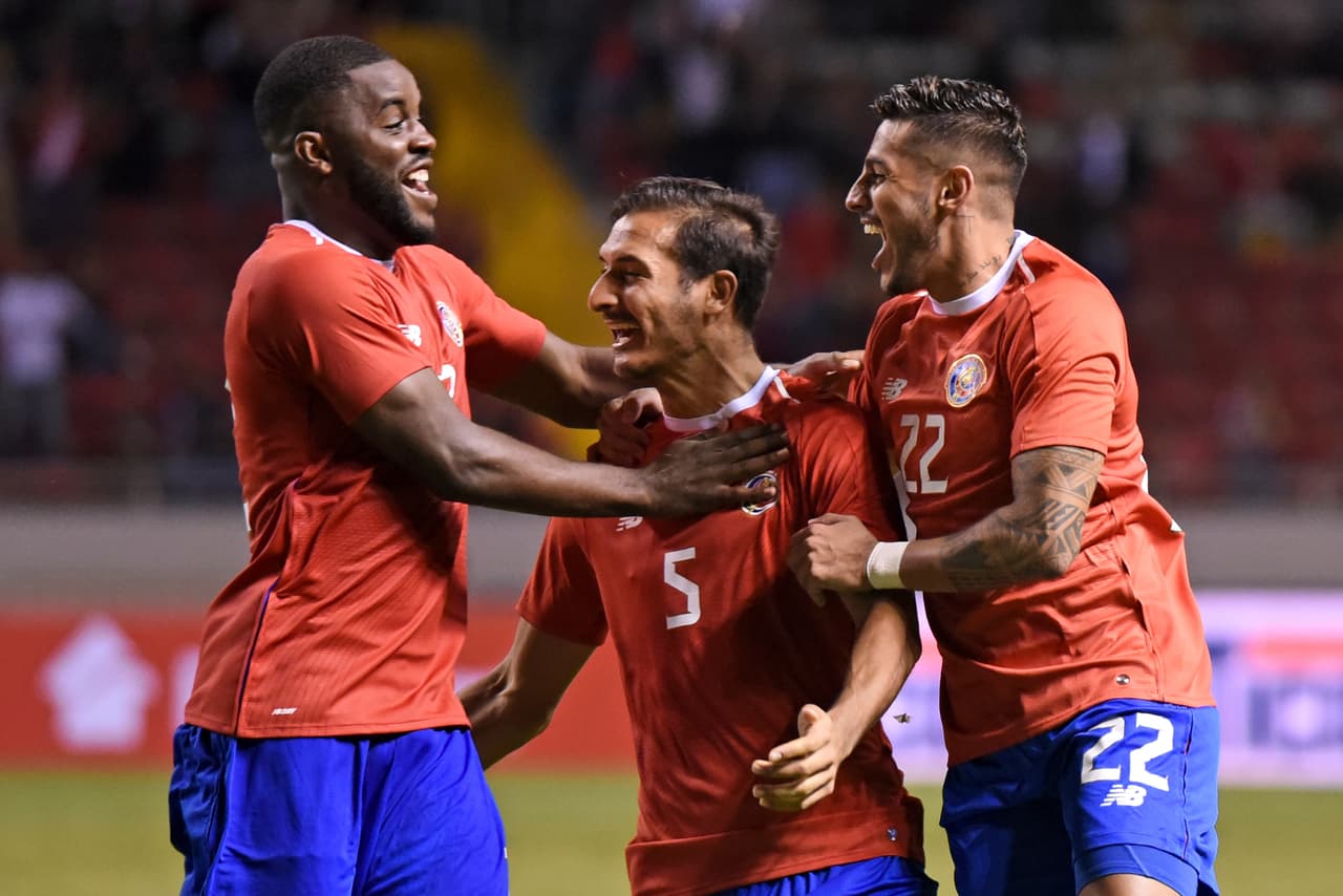 La Selección de Uruguay se lleva la victoria 1-2 con goles de Giorgian De Arrascaeta y Jonathan Rodríguez; por los ticos descontó Celso Borges.