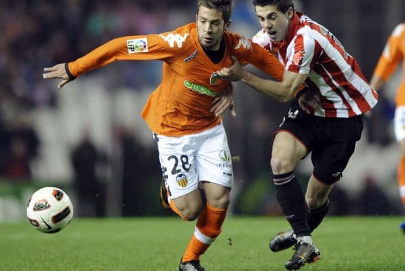 En otro encuentro destacado del día, el Valencia se metió a San Mamés, casa del Athletic de Bilbao.