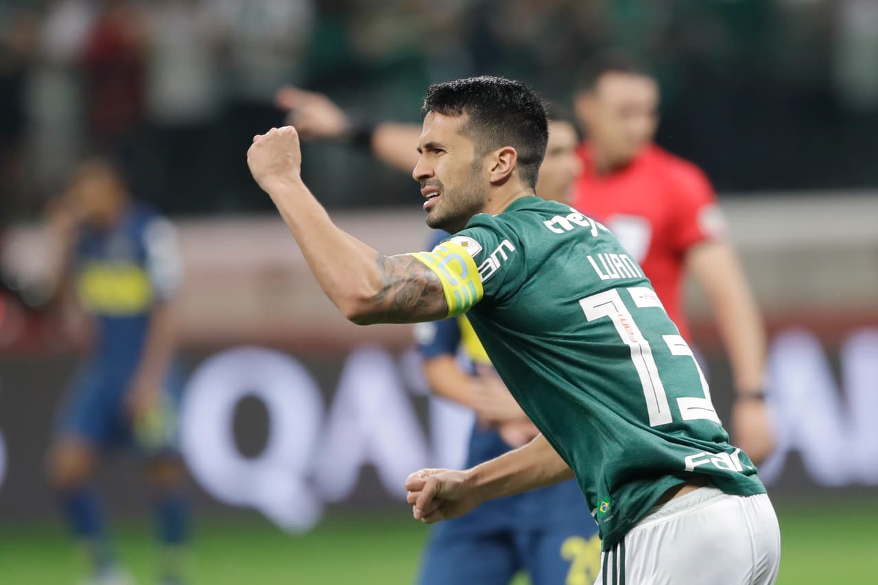 A los 7 minutos de la segunda parte, en un remate dentro del área, fue Luan el que puso el 1-1 en el marcador para el Palmeiras y con ello un dejo de esparanza.