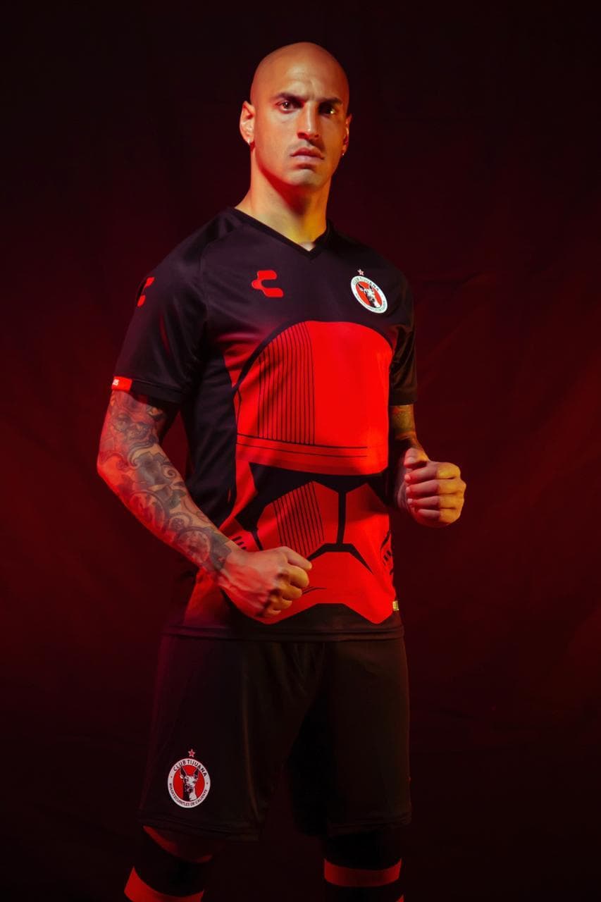 Xolos presentará ante Monterrey un jersey conmemorativo de Star Wars a propósito del estreno de la última entrega de la saga.