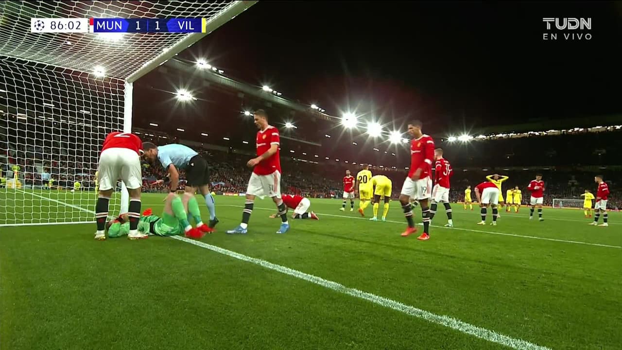 ¡TIRO ATAJADO! disparo por Moi Gómez.