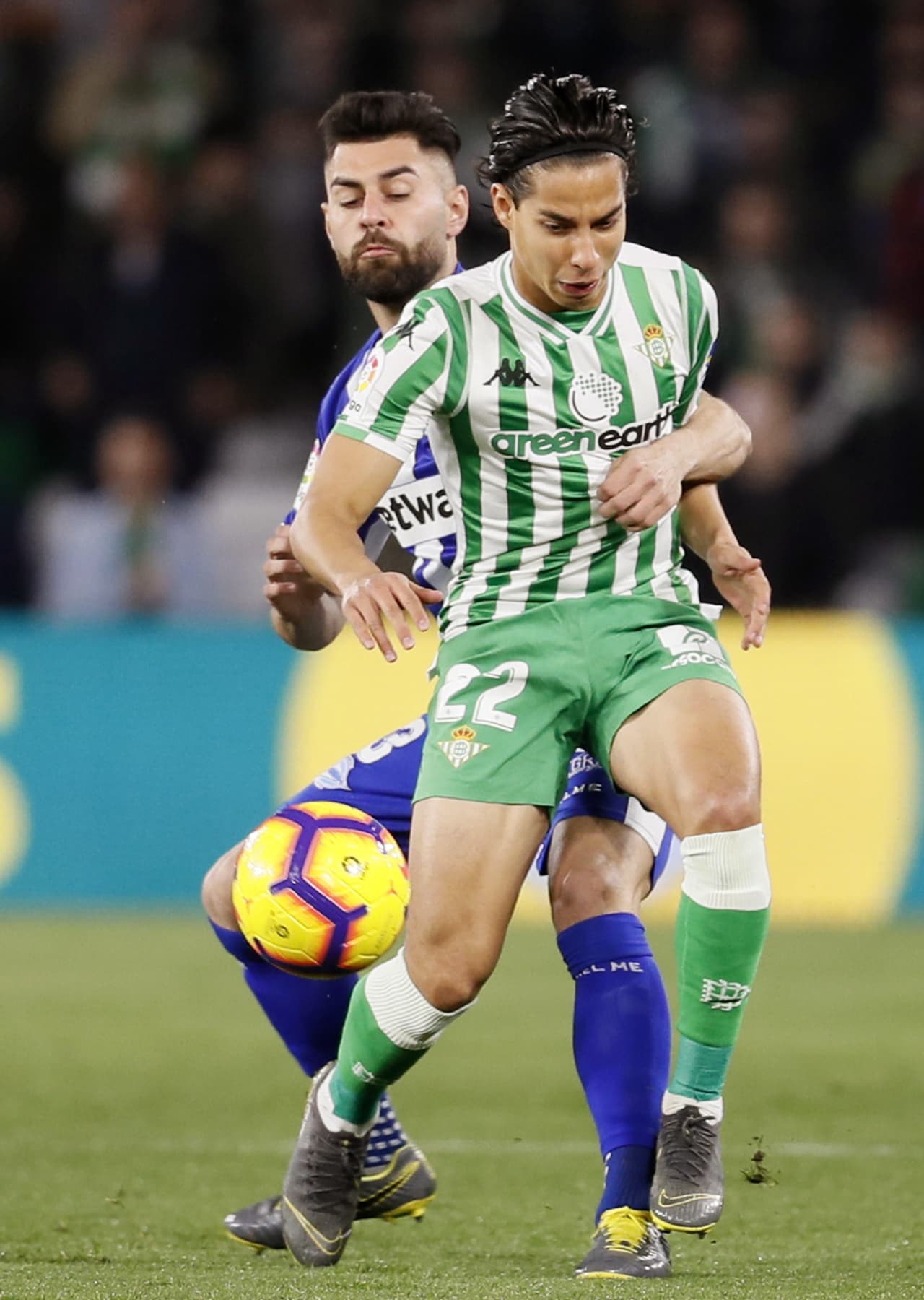 El delantero mexicano Diego Lainez fue titular y actuó 75 minutos con los Verdiblancos, siendo amonestado al minuto 73.