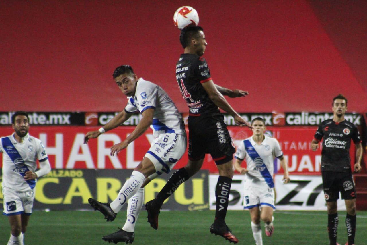 Con un solitario gol de Brayan Angulo, los Xolos consiguen su segunda victoria del torneo en casa.