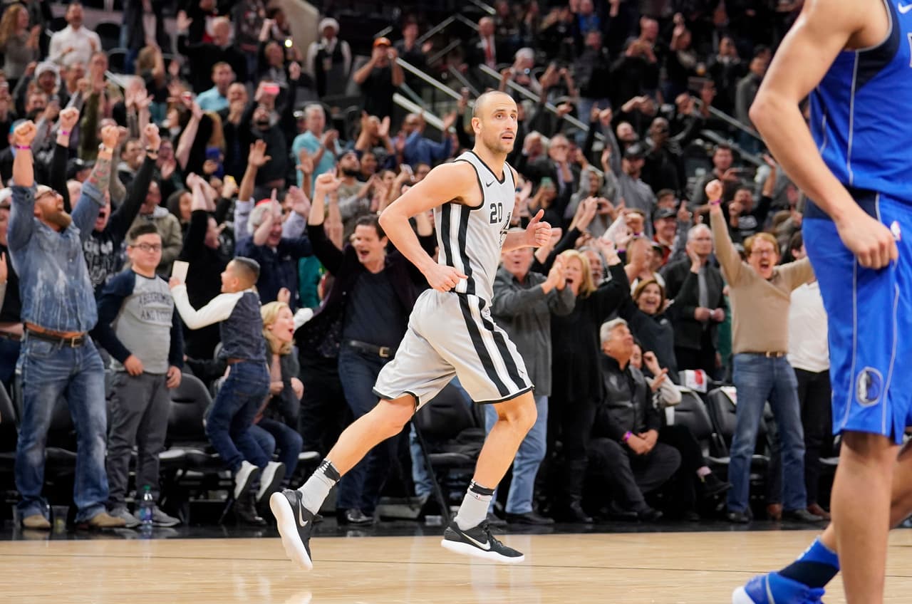 Manu Ginóbili | El astro argentino fue cuatro veces campeón de la NBA con los San Antonio Spurs. Sin duda, una leyenda latinoamericana de la mejor liga de basquetbol del mundo.