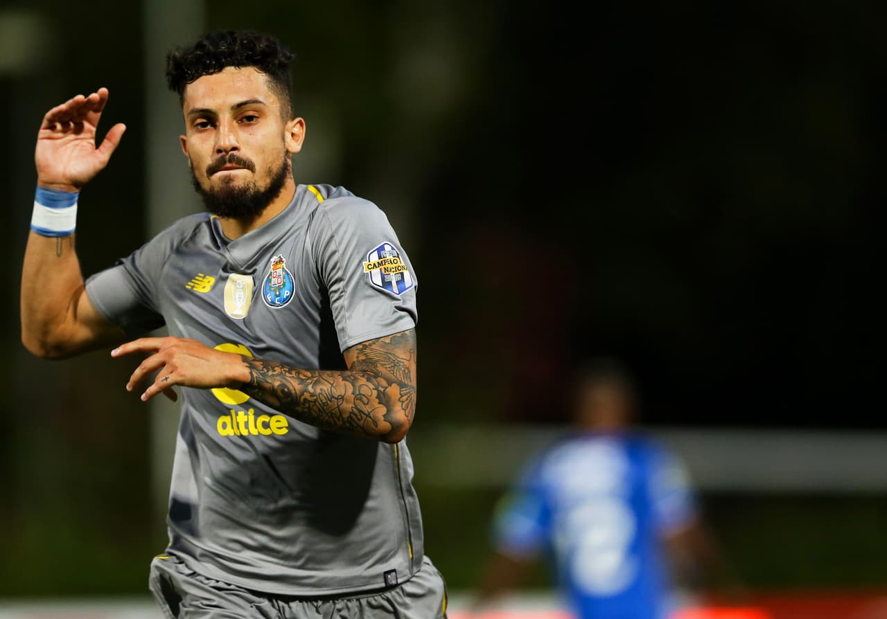 Al final, gracias a la utilización del Video Assistant Referee (VAR) se dictó un penalti para el Porto, en el tiempo de descuento. El brasileño Alex Telles lo pateó y firmó el 3-2 definitivo.