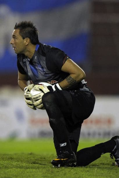 Sin embargo, el nuevo técnico también quiere darle su propio toque al grupo como el incluir a jugadores naturalizados como los arqueros Esteban Dreer y Librado Azcona, cosa que no hacía un seleccionador desde el 2011.  