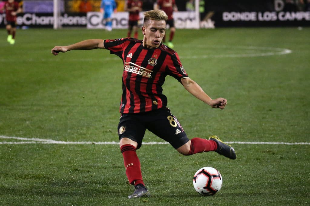 Ezequiel Barco- el mediocampista argentino obtuvo unos números aceptables la temporada pasada al anotar cuatro goles y dar tres asistencias en 18 partidos.