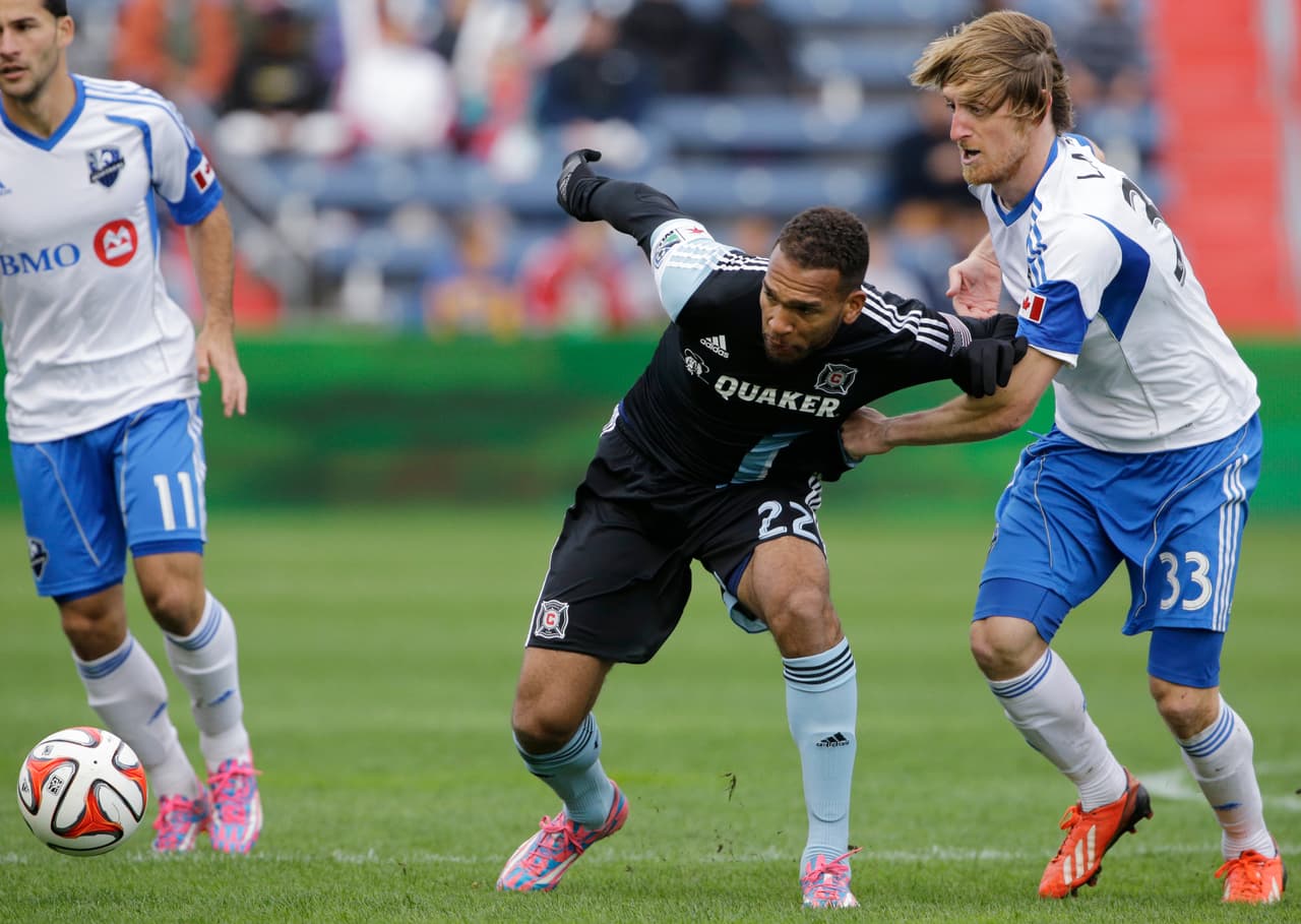 El vasco Gorka Larrea no concluyó la temporada 2009-10 con el Levante debido a una trombosis venosa profunda, la cual fue detectada a tiempo evitando una posible embolia pulmonar.