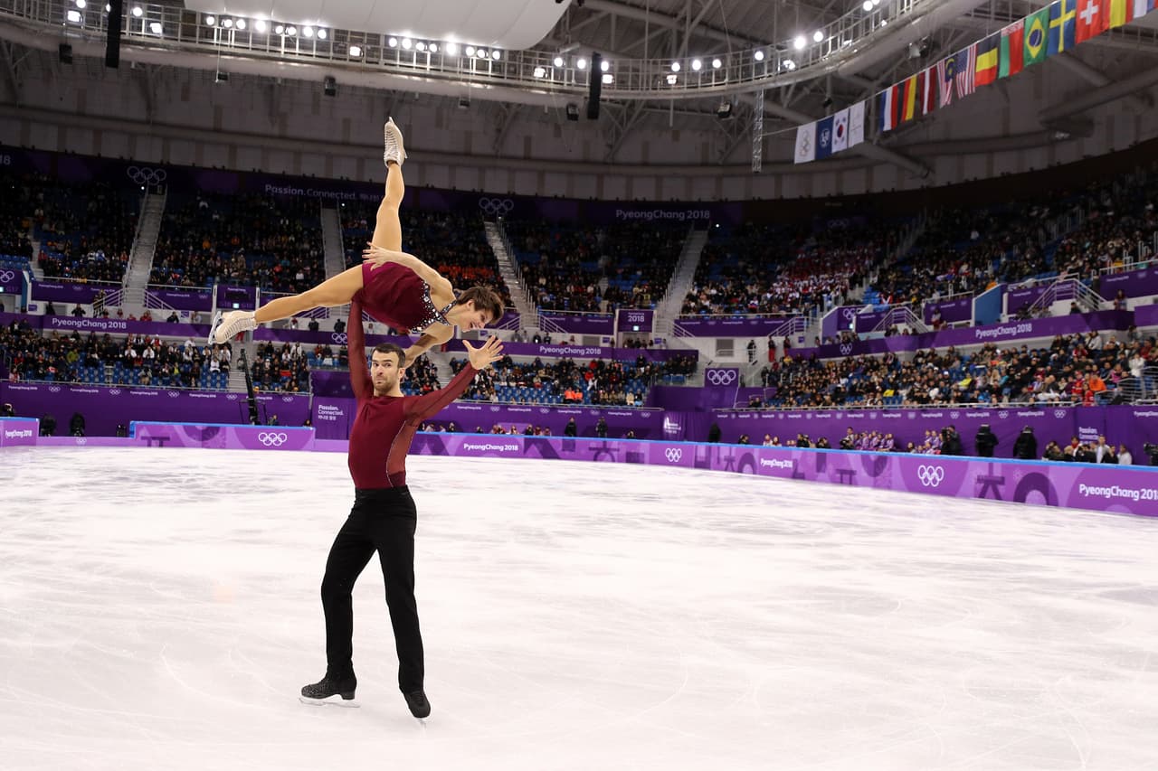 Duhamel también es activista y, con esta intervención, buscó enviar un mensaje como protesta al consumo de carne de perro en las cercanías de la villa olímpica.