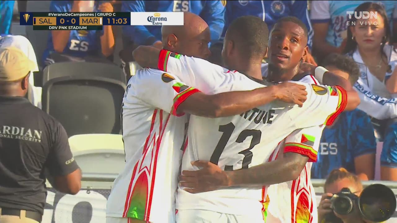 ¡Gol de Martinica! Burner define el 0-1 sobre El Salvador
