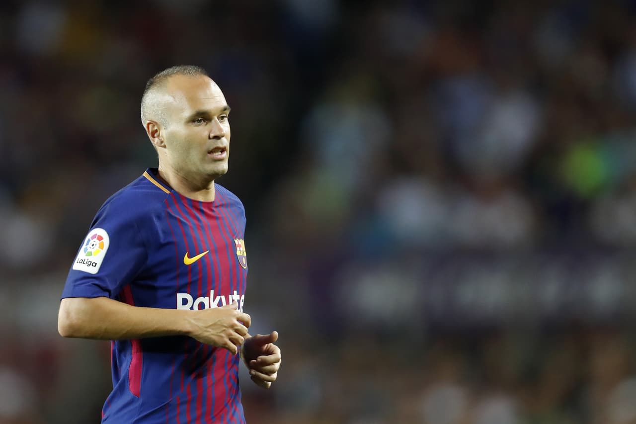Iniesta negó que exista un acuerdo inicial para renovar con el Barcelona