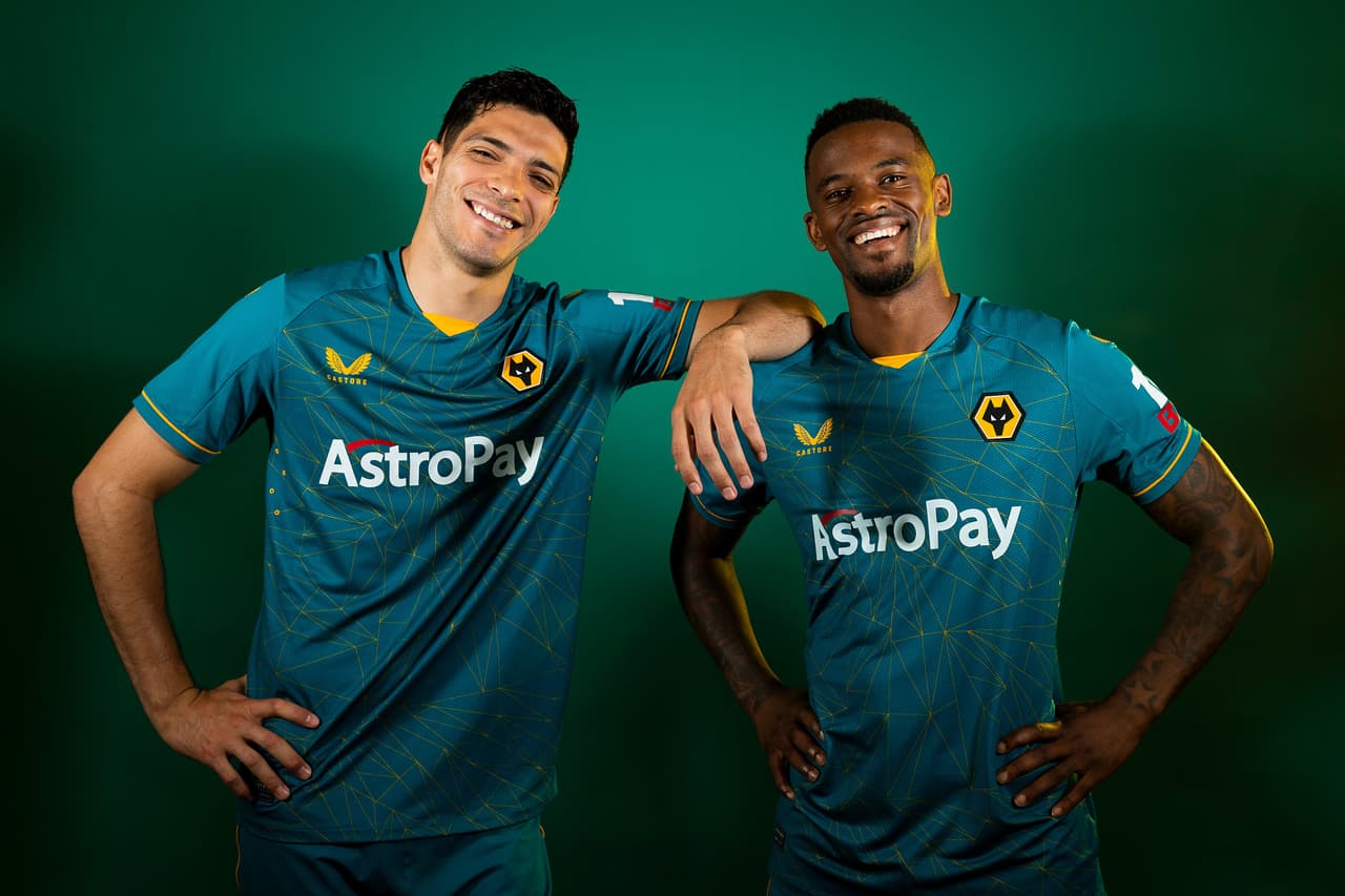 ¿Cuántos goles? Wolves pide a Raúl Jiménez anotar con nueva playera