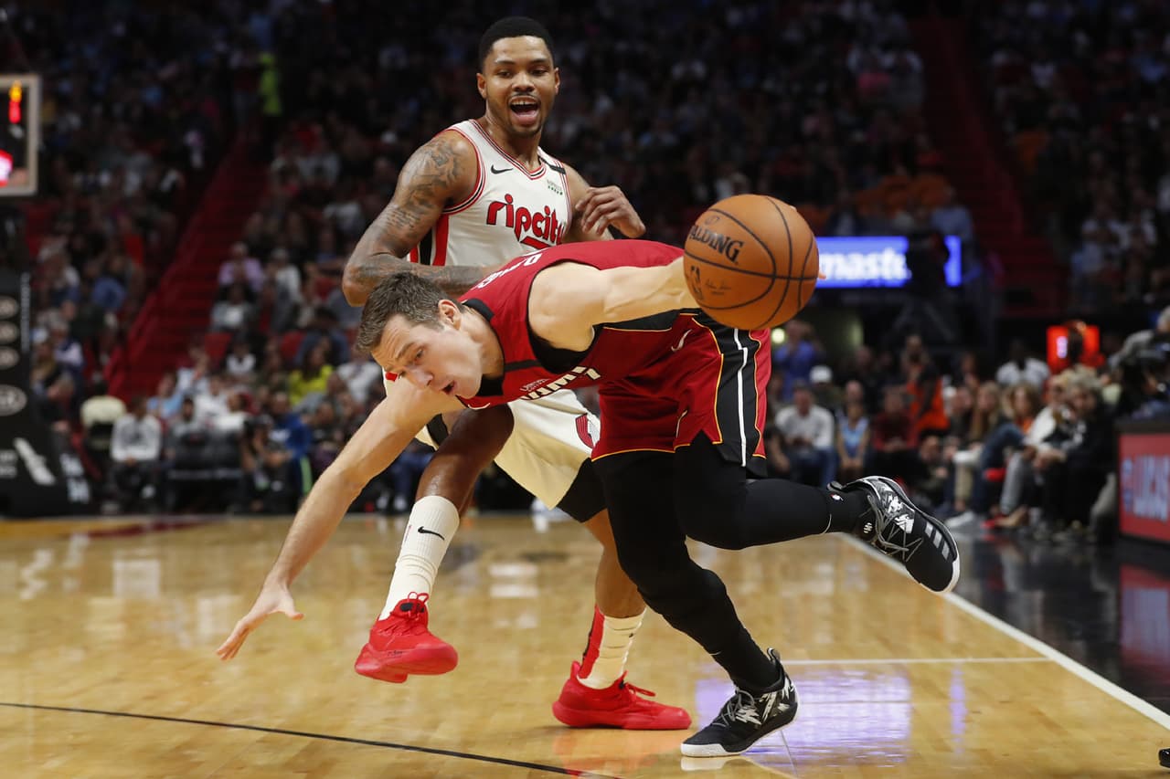 Dragic lidera con doble-doble la victoria de Miami 