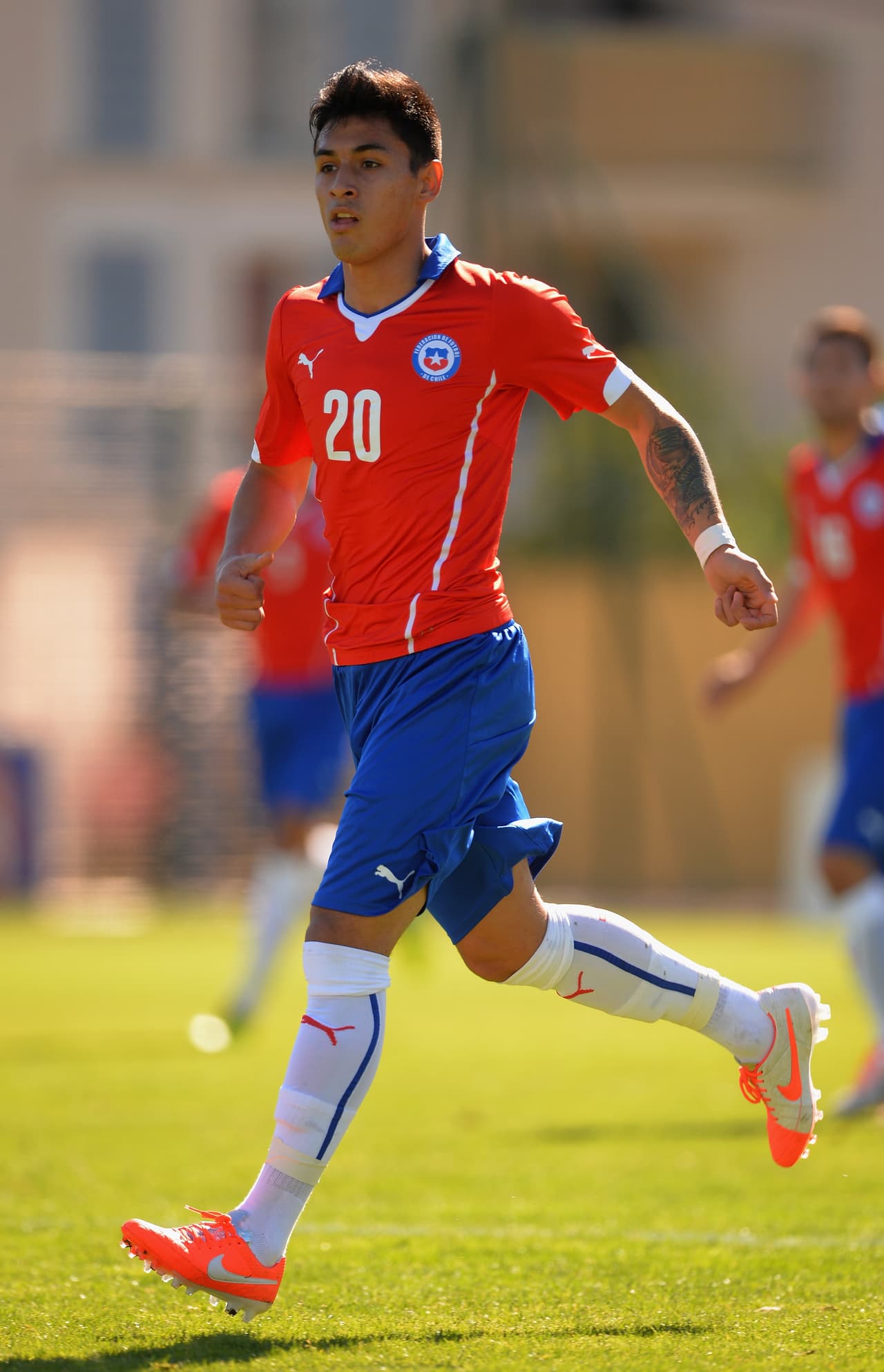 Para darle solidez a su medio campo tras la partida de Rubén González al América, Necaxa ha fichado a Claudio Baeza.