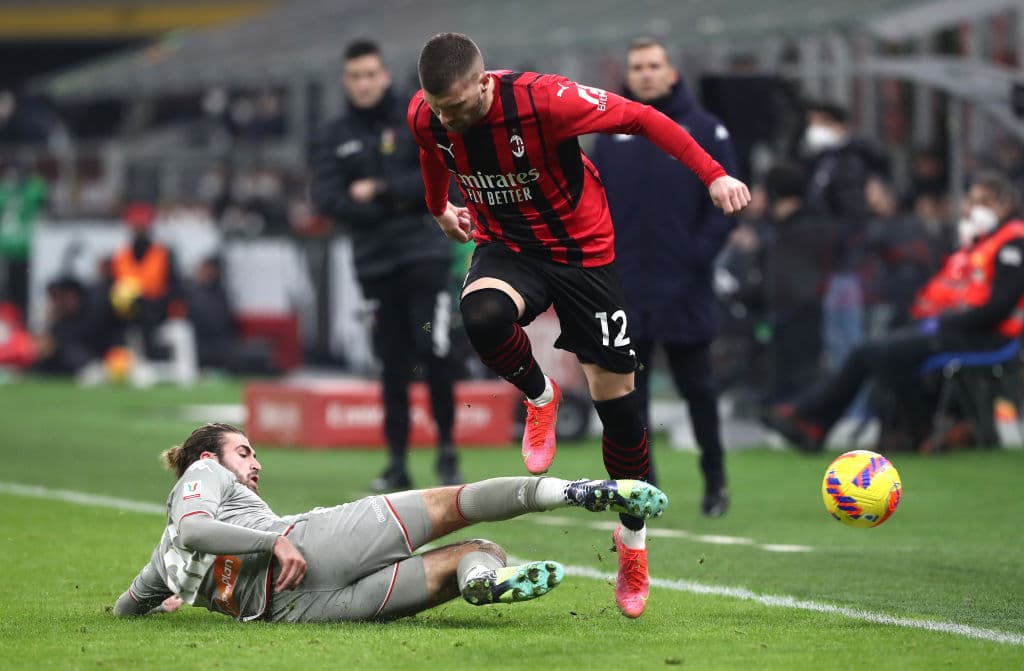 El Milan extiende el partido a los tiempos extras y en la última media hora de partido se encargan se resolver el resultado y vencen 3-1 al Genoa.