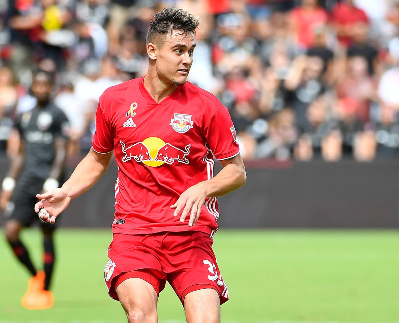 Aaron Long es otro central extremadamente joven dentro de la MLS. Es una pieza central de New York Red Bulls, equipo para el que anotó un tanto en la victoria 3-1 frente a San Jose. (USA Today Images)