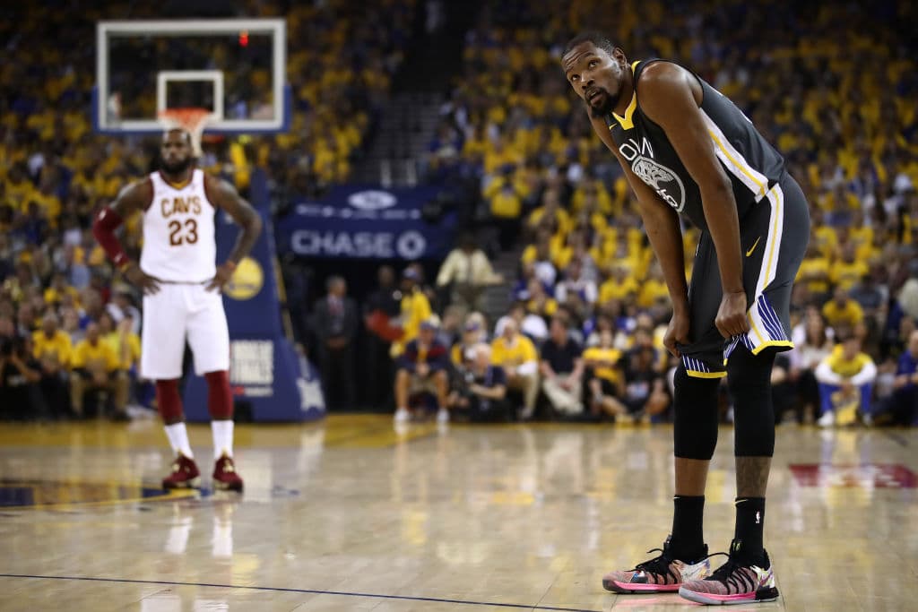 Durant mejoró con respecto a su rendimiento en el Juego 1 y respondió con buenos números, al anotar 26 puntos, con nueve rebotes y siete asistencias.