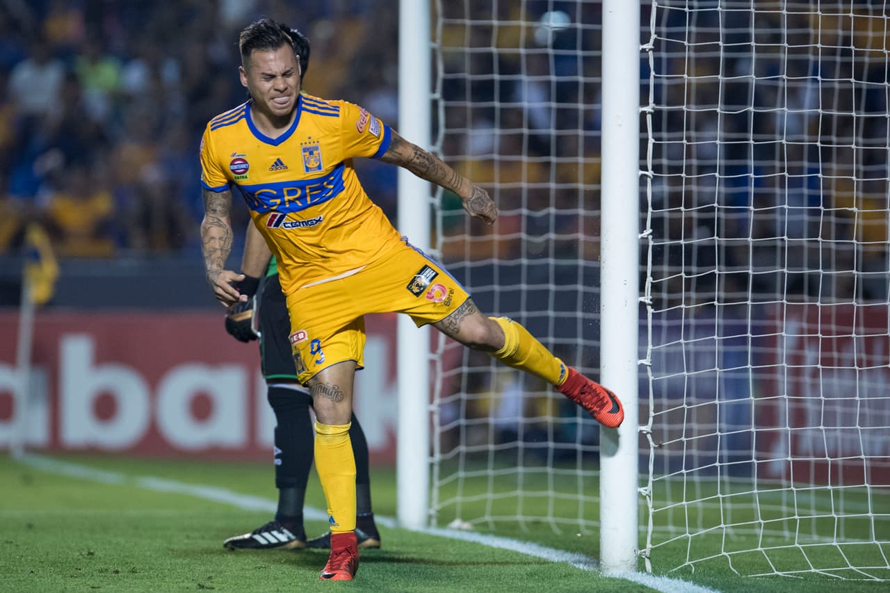 Se lamentaba el delantero sudamericano, con experiencia en Europa con equipos como Napoli, Valencia, QPR y Hoffenheim.