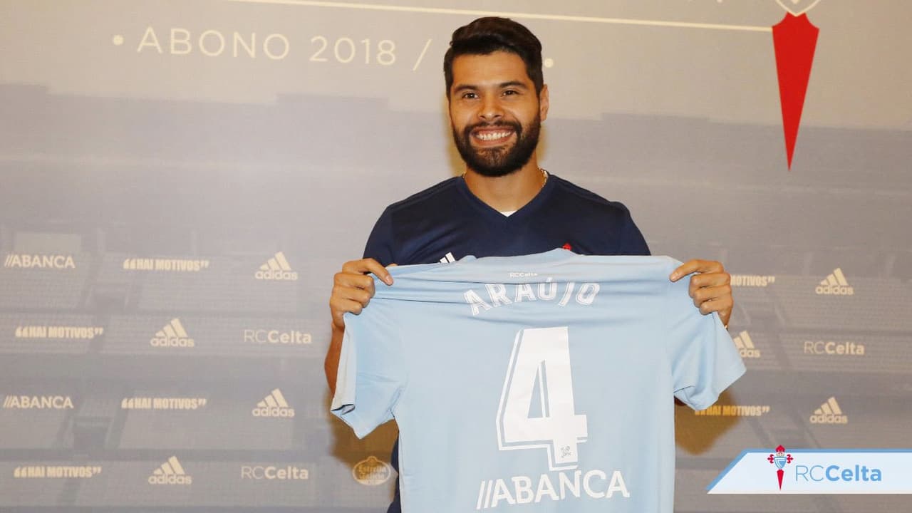 Néstor Araujo fue presentado como refuerzo del Celta de Vigo 