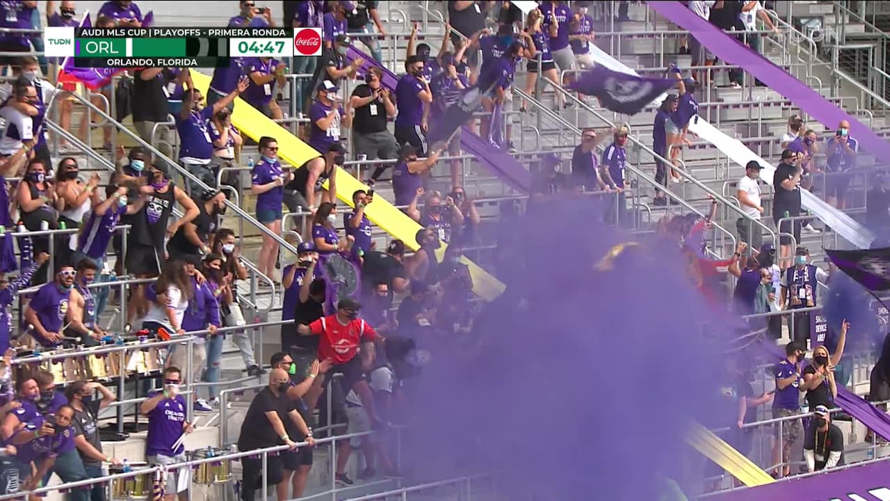 ¡GOOOL! Luís Almeida da Cunha anota para Orlando City SC.