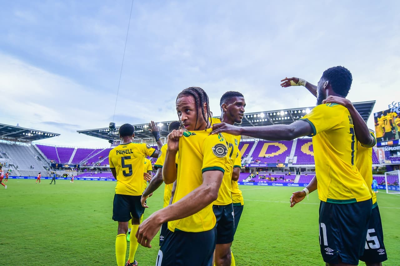 Los Regga Boyz no tuvieron problemas para vencer a su rival con goles de Shamar Nicholson y Bobby Reid.