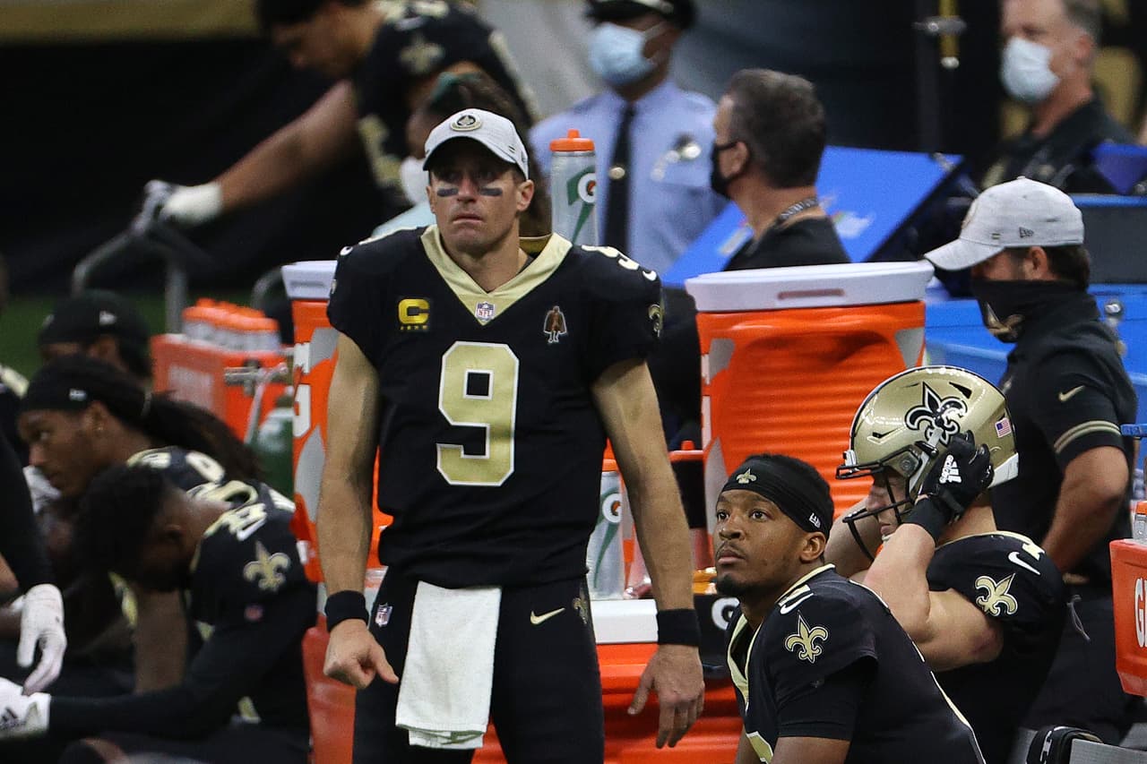 Drew Brees tiene múltiples costillas rotas y un pulmón perforado