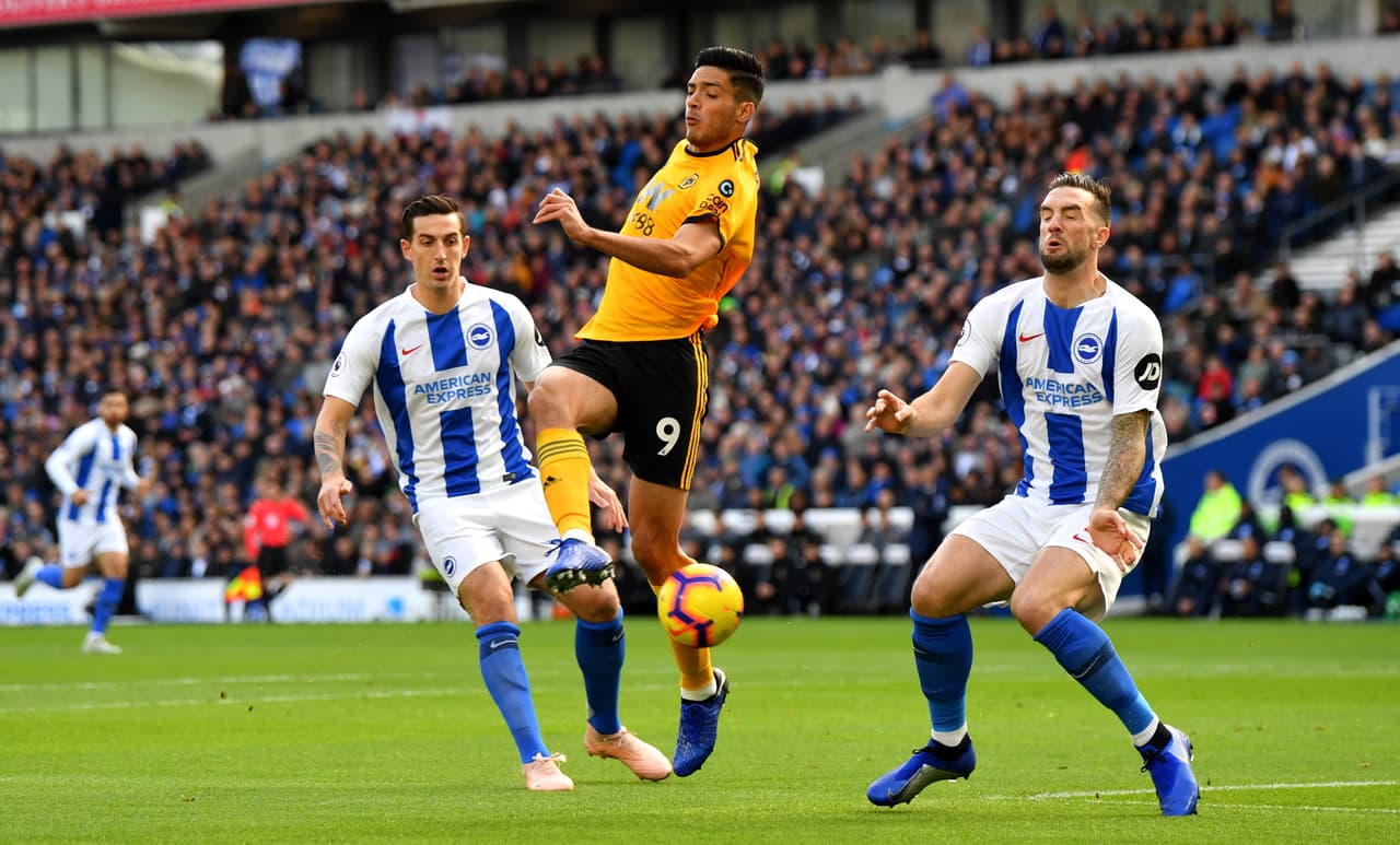 El mexicano Raúl Jiménez fue titular con los Wolves y volvió a ser uno de sus mejores jugadores en ataque.