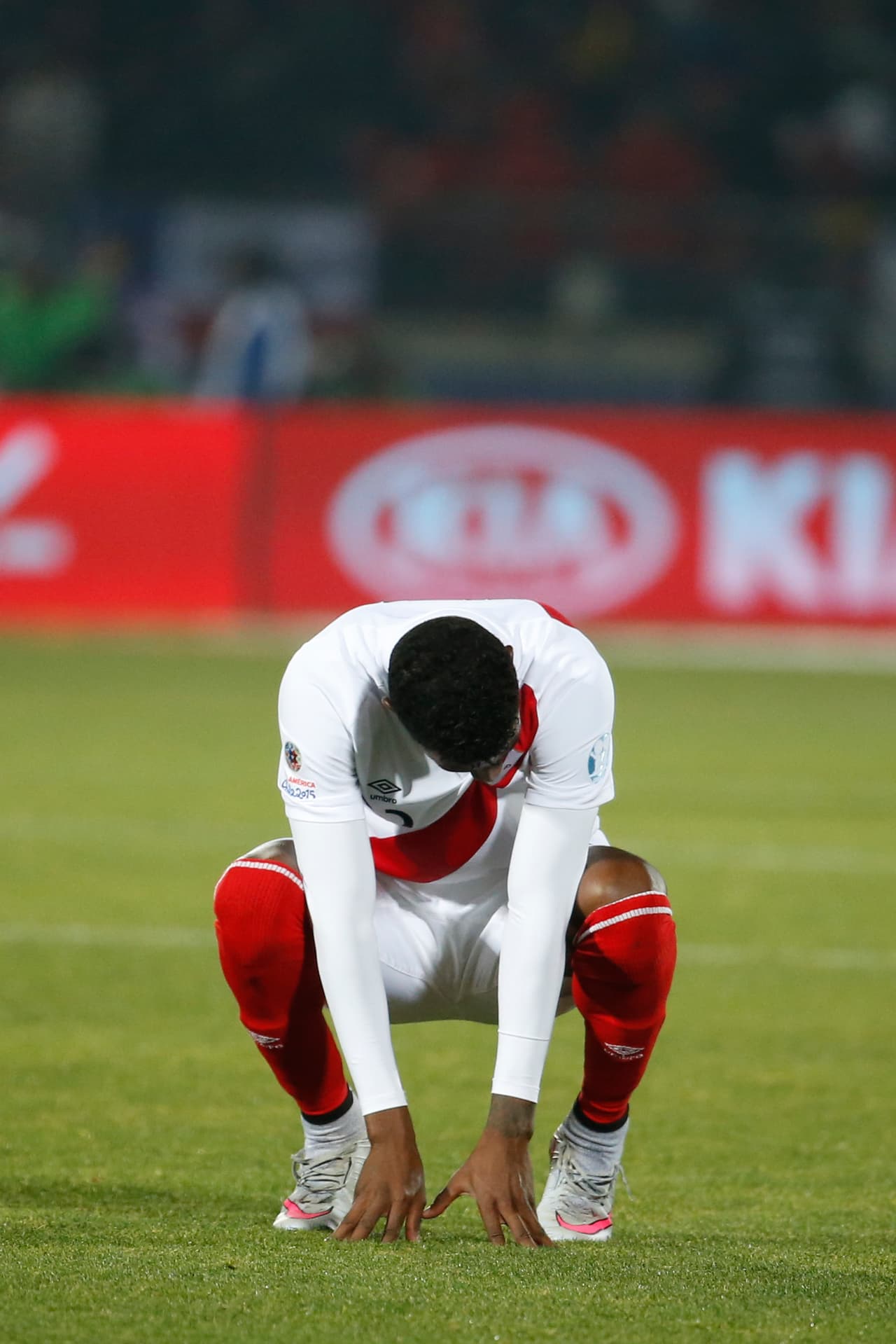 Pese haber jugado con un hombre menos, los peruanos realizaron un gran partido pero no les alcanzó.