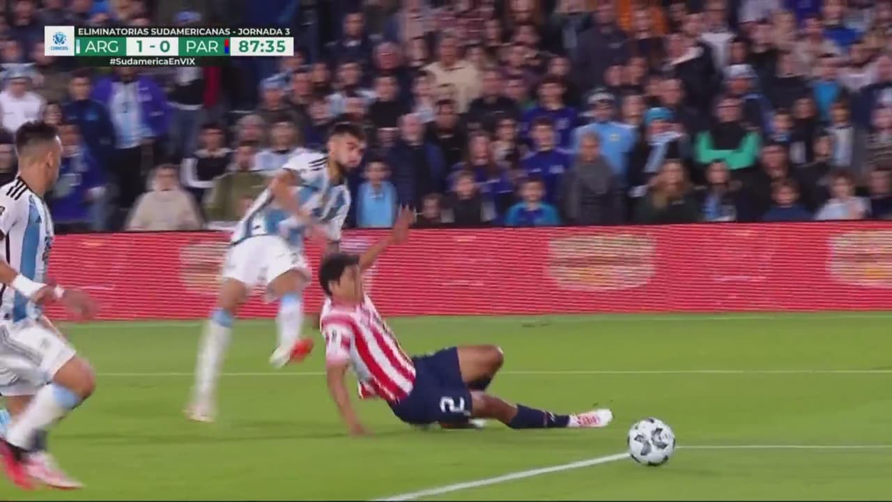 ¡Trae la pólvora mojada! Nico González vuelve a fallar frente al arco