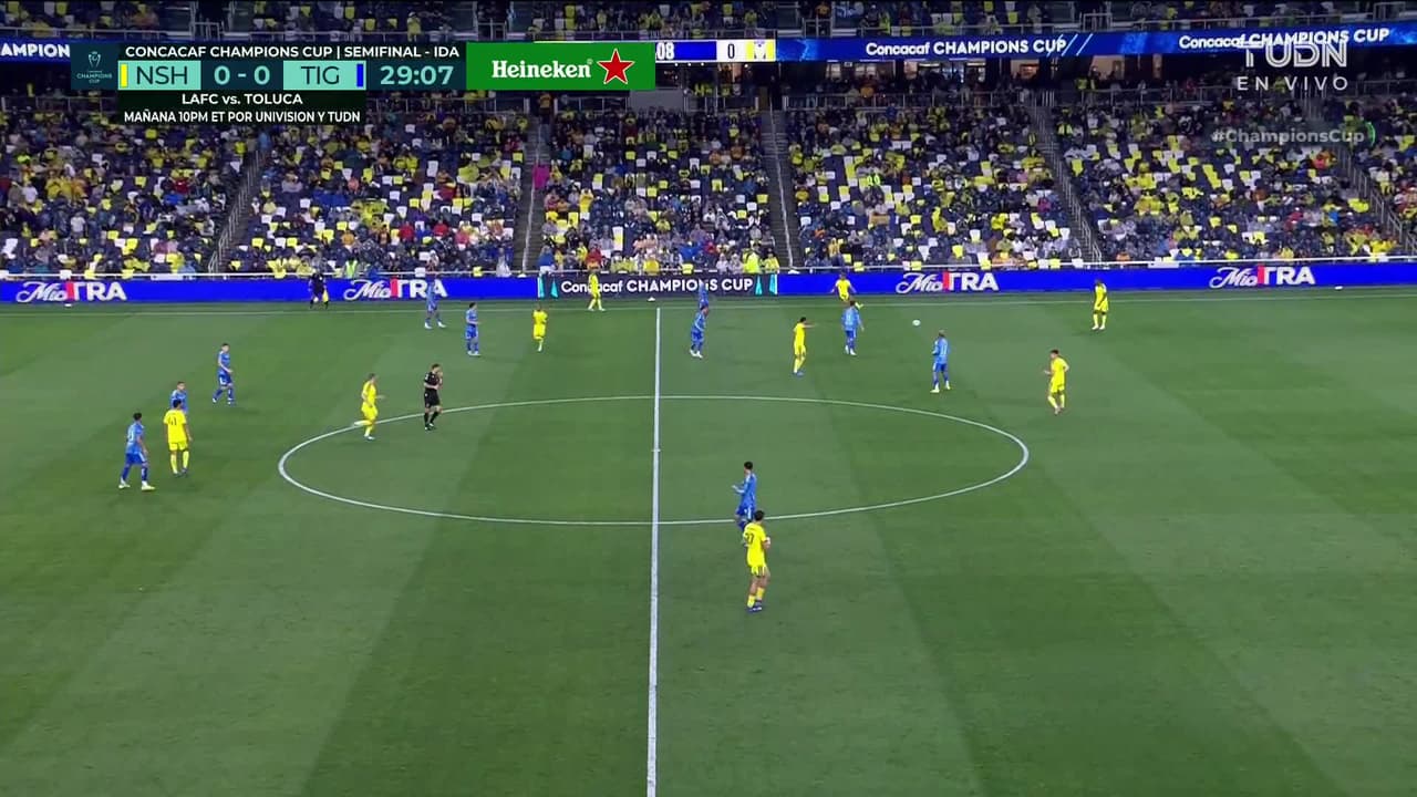 ¡TIRO ATAJADO! disparo por Juan Brunetta.