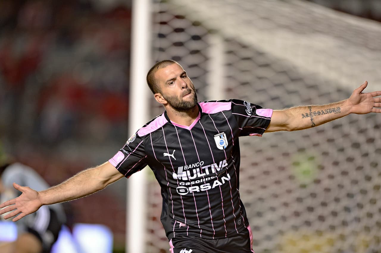 El atacante de los Gallos del Querétaro ha tomado su segundo aire en el fútbol mexicano, convirtiéndose en un arma letal para los emplumados.