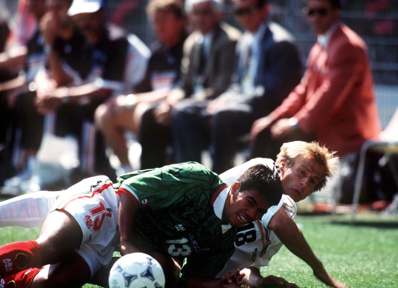 Pardo vivió su primera experiencia mundialista en 1998, con México en octavos de final. En 2002 ni en 2010 fue tenido en cuenta, mientras que en 2006 sí fue convocado por Ricardo Lavolpe.