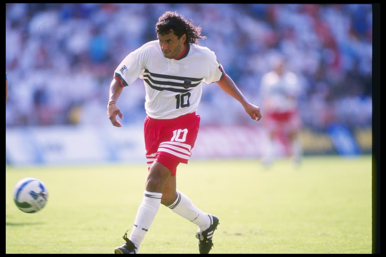 En 1996 Marco Etcheverry llegó al D.C. United en la temporada inaugural de la Major League Soccer, donde dejó huella para siempre.