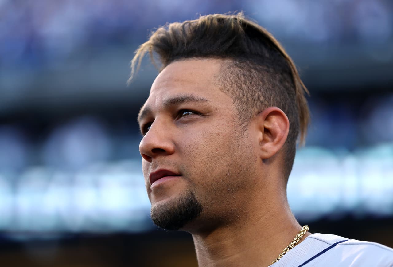 Yulieski Gurriel - Cuba. El primera base llegó enrachado a la Serie Mundial tras batear de imparable en 10 de los 11 juegos disputados por los Astros en Postemporada.