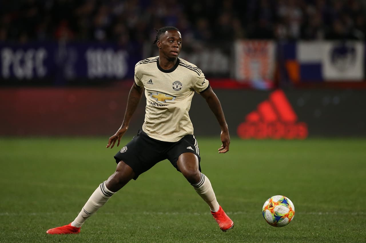 El Manchester United pagó 55 millones al Crystal Palace para obtener a Aaron Wan-Bissaka, el lateral derecho que está destinado a resolver los problemas defensivos en esa zona del conjunto dirigido por Ole Gunnar Solskjaer.