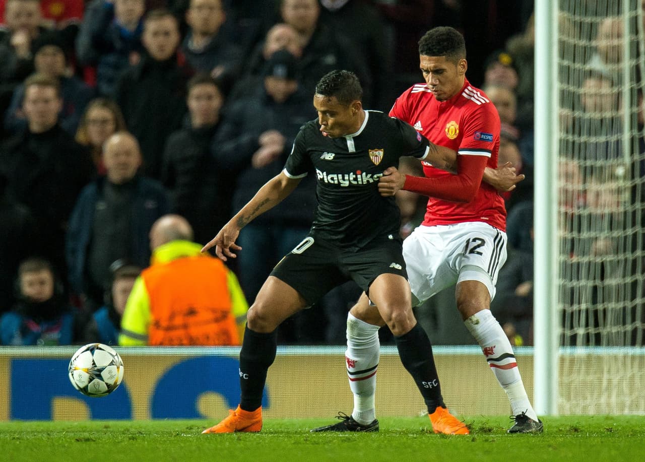 Por su parte, el Sevilla puso al colombiano Luis Fernando Muriel de punta y falló dos oportunidades que se podrían considerar como claras. Un remate de pierna izquierda y luego un intento de remate que terminó atropellando en el área chica.