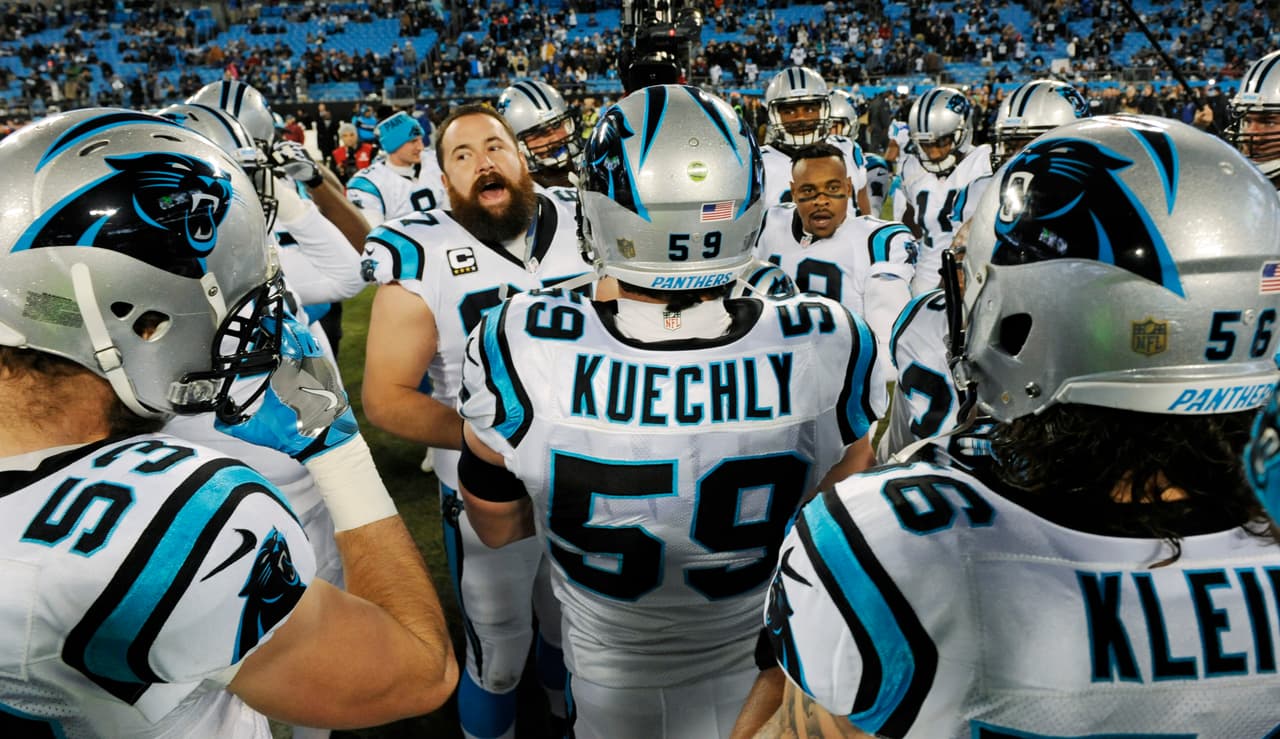 Las 'Panteras' llegaron con toda la actitud al partido.