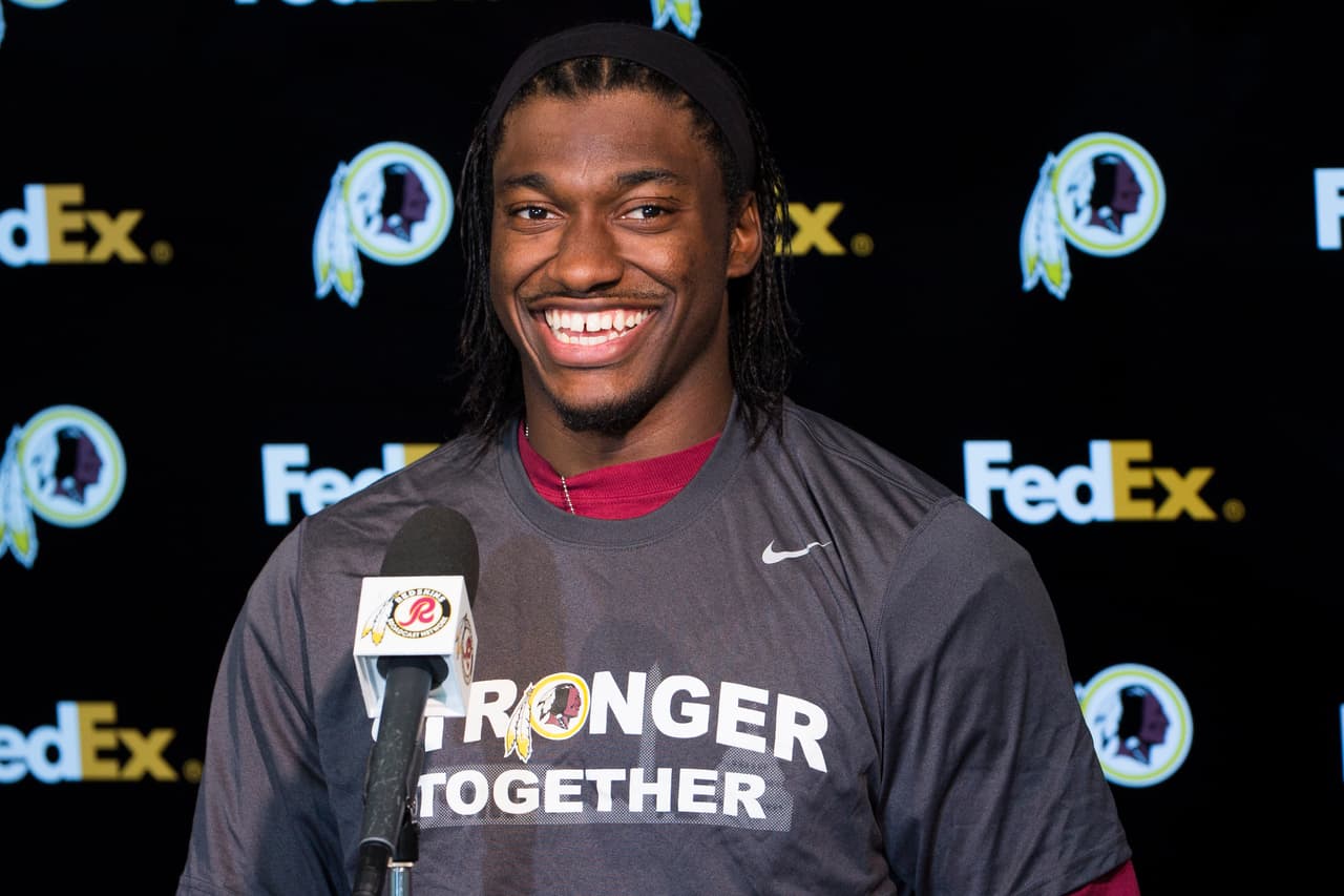Presidente de los Redskins: Tomar opción de Robert Griffin III fue una obviedad