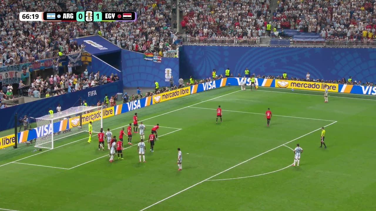 ¡GOL!  anota para Egipto. Mostafa Zico