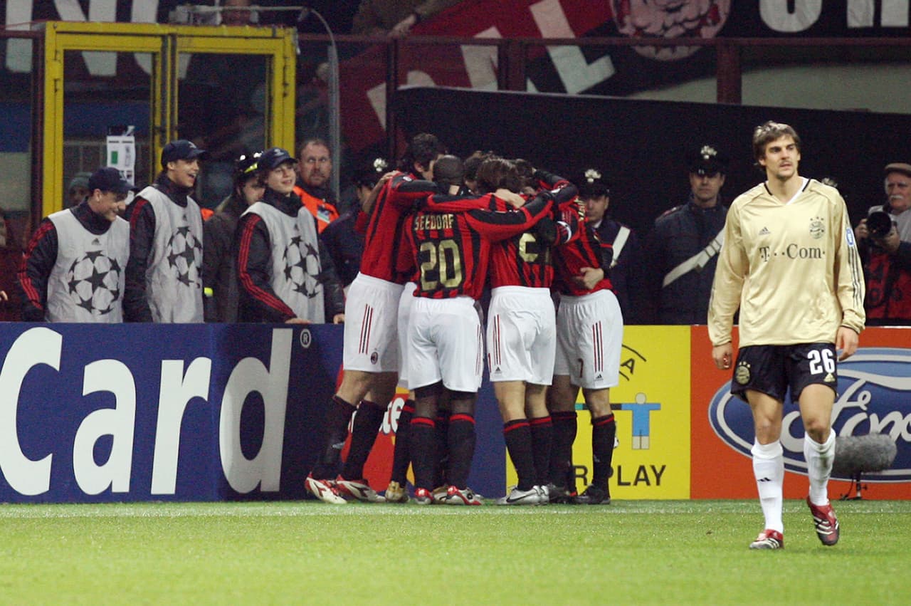 En 2007 volvió a lesionarse de la rodilla y reveló no haber superado la depresión.