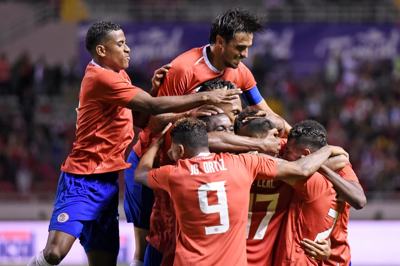 La Selección de Uruguay se lleva la victoria 1-2 con goles de Giorgian De Arrascaeta y Jonathan Rodríguez; por los ticos descontó Celso Borges.