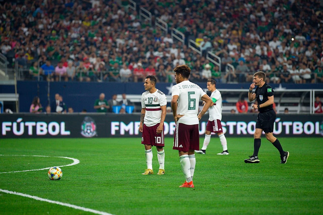Pero a los 63 minutos vino el momento de redención de Montes: sí pudo concretar su golazo.