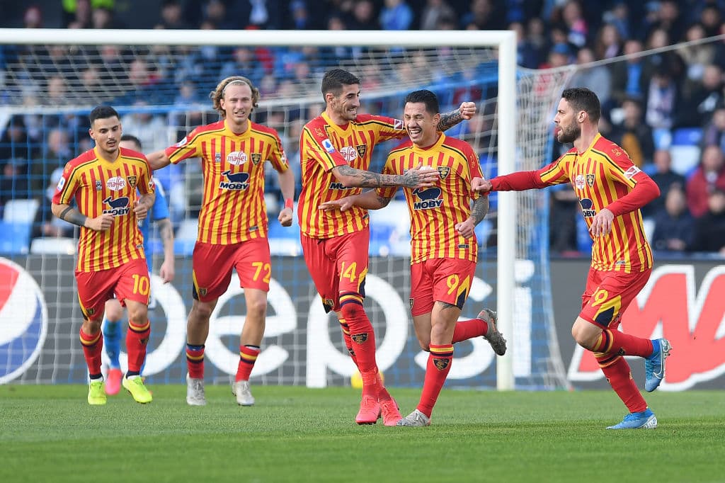 Lecce obtiene una victoria cómoda ante el Napoli de Gattuso con 3-2. El último tanto para la escuadra napolitana cayó en el minuto 89 por parte de Callejón. El mexicano Hirving Lozano entró al minuto 76 del partido.